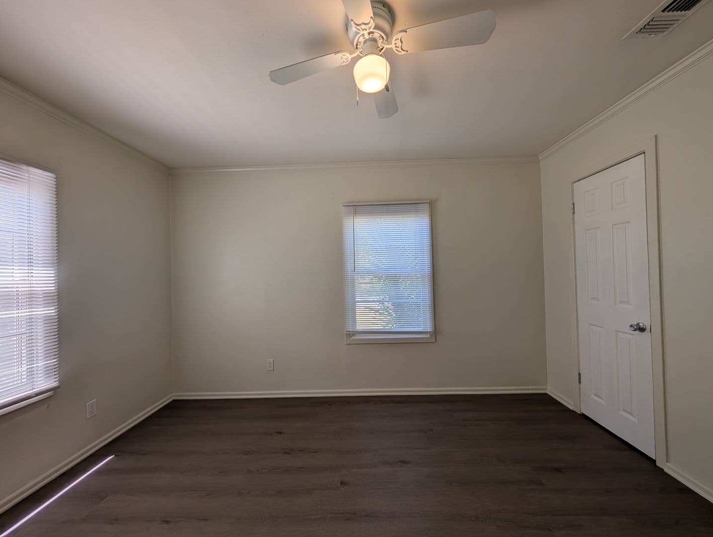 New Braunfels House: 890 Josephine