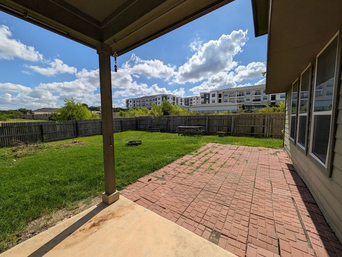 New Braunfels House: 212 Oak Creek Way