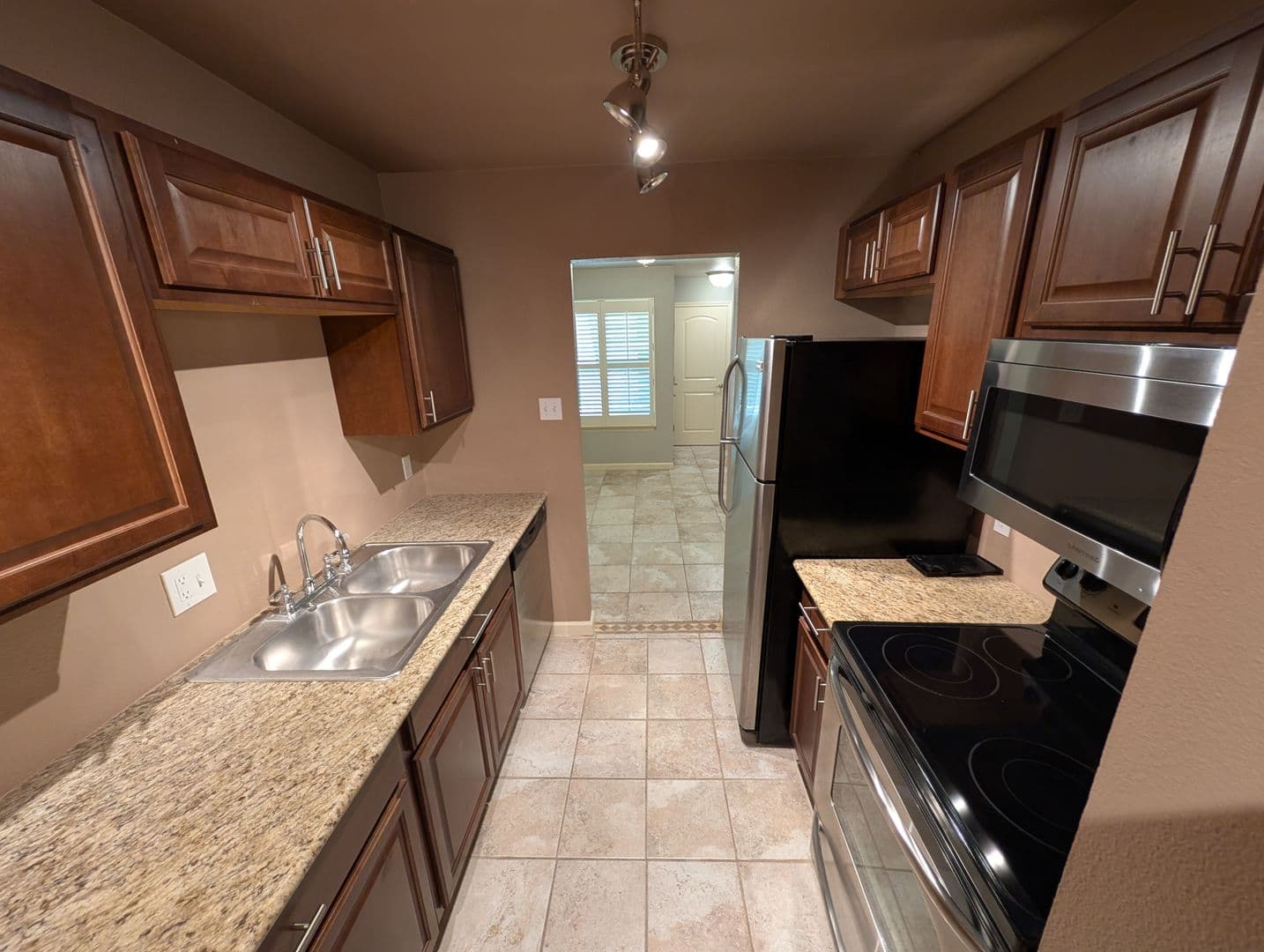 McQueeney House: 551 Terminal Loop Rd., #D5