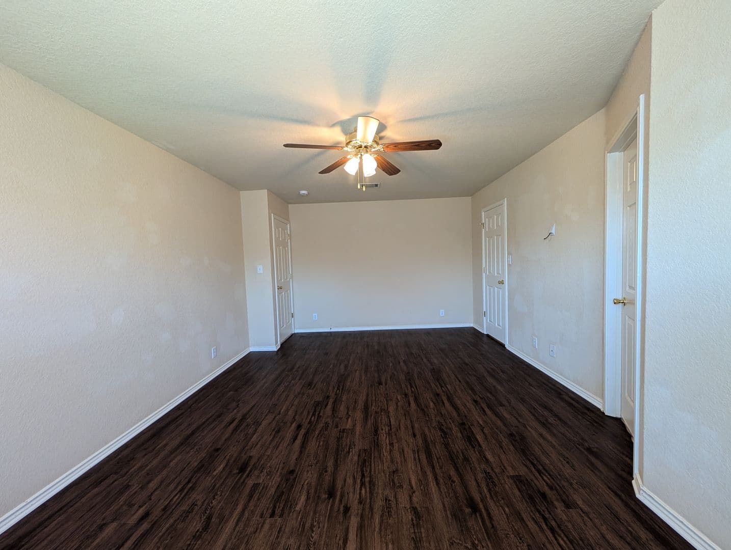 New Braunfels House: 249 Val Verde