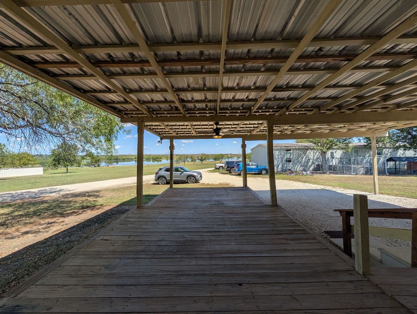 New Braunfels House: 135 Water Hole Lane