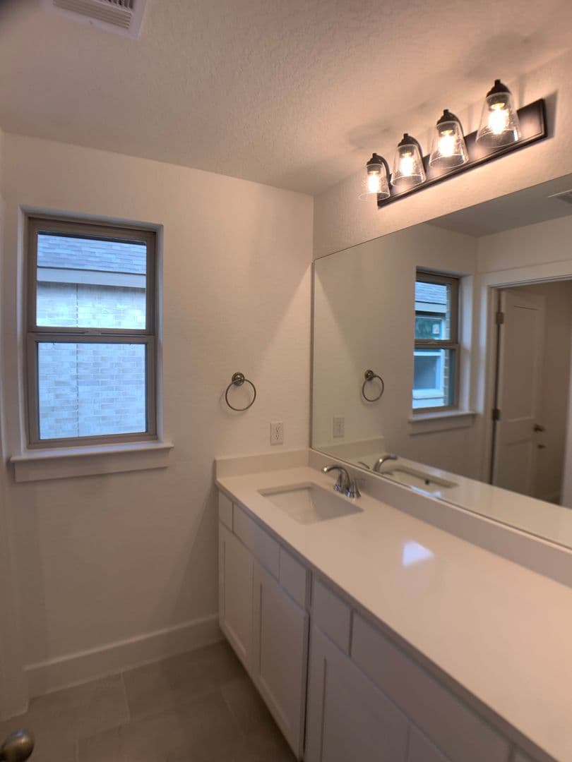 New Braunfels House: 1032 Easy Gruene