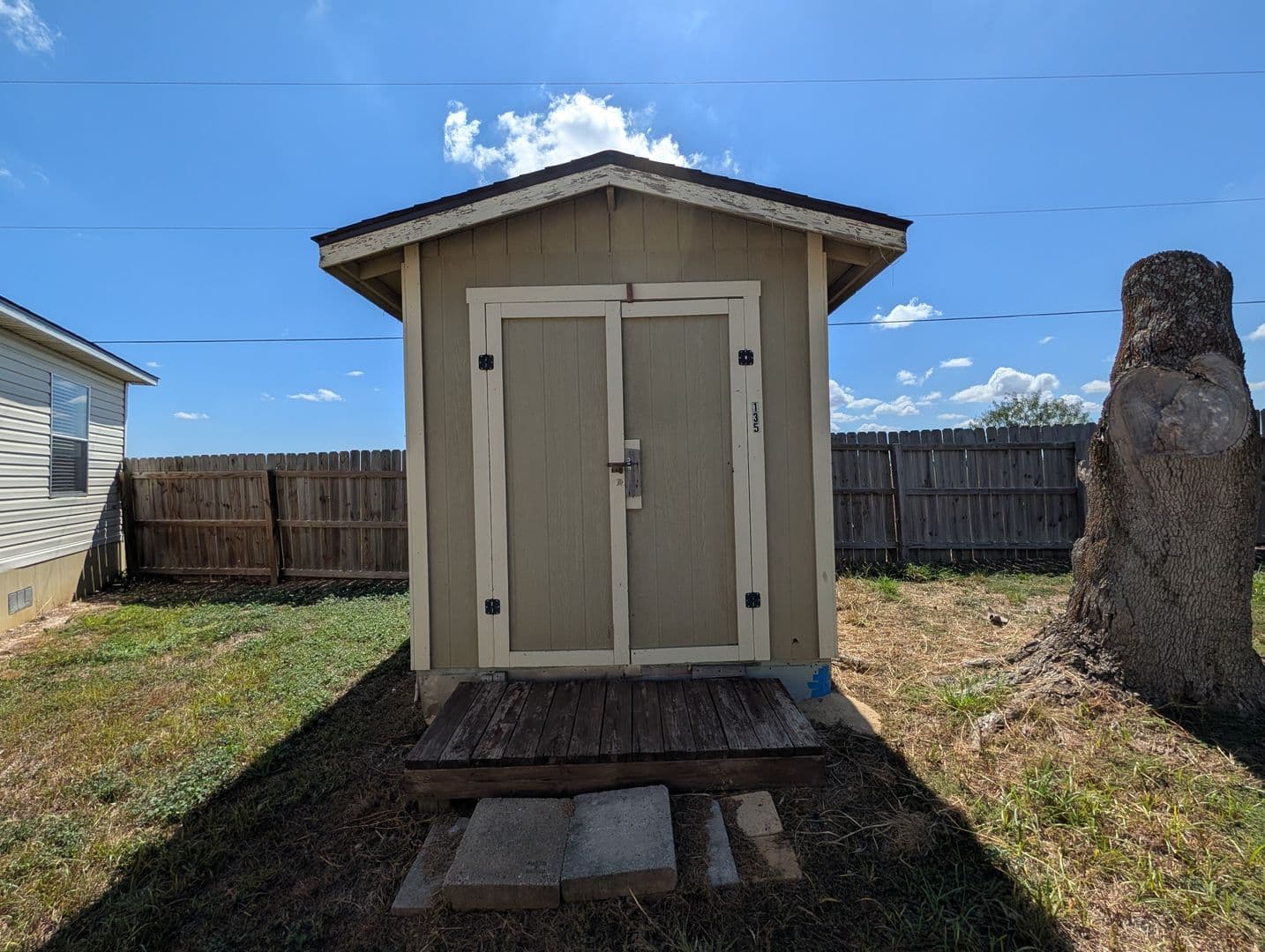 New Braunfels House: 135 Water Hole Lane