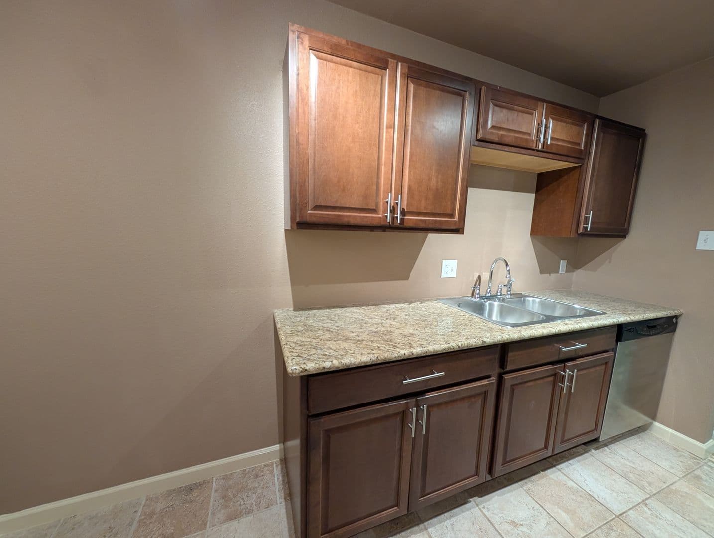 McQueeney House: 551 Terminal Loop Rd., #D5