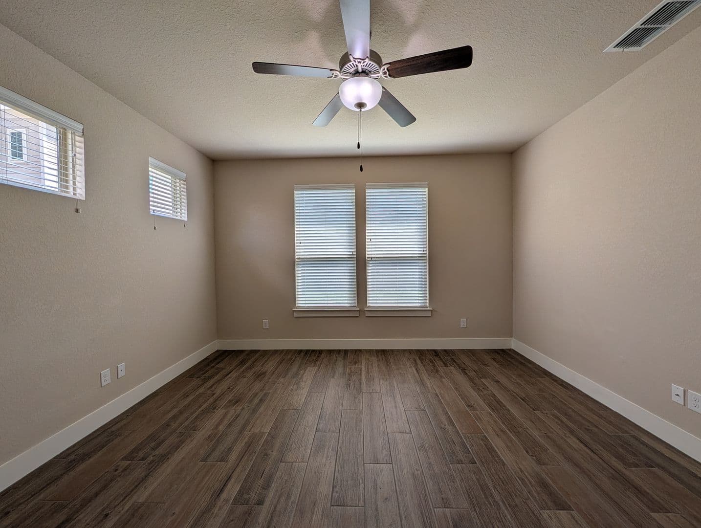 New Braunfels House: 750 Milestone Park