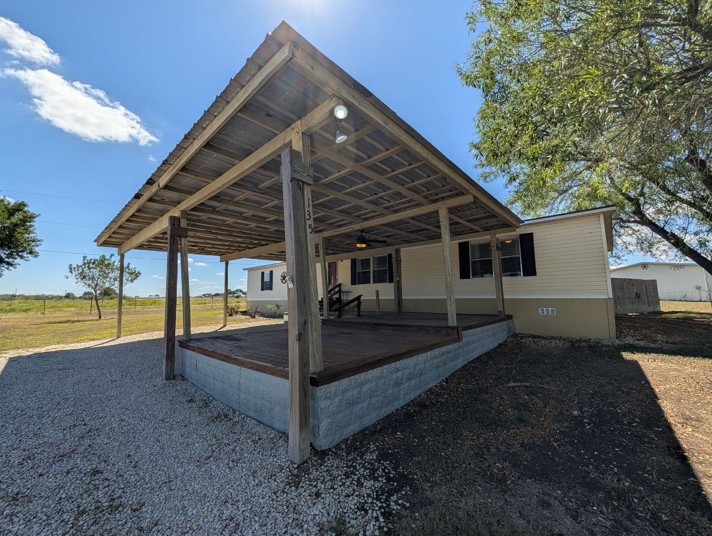 New Braunfels House: 135 Water Hole Lane