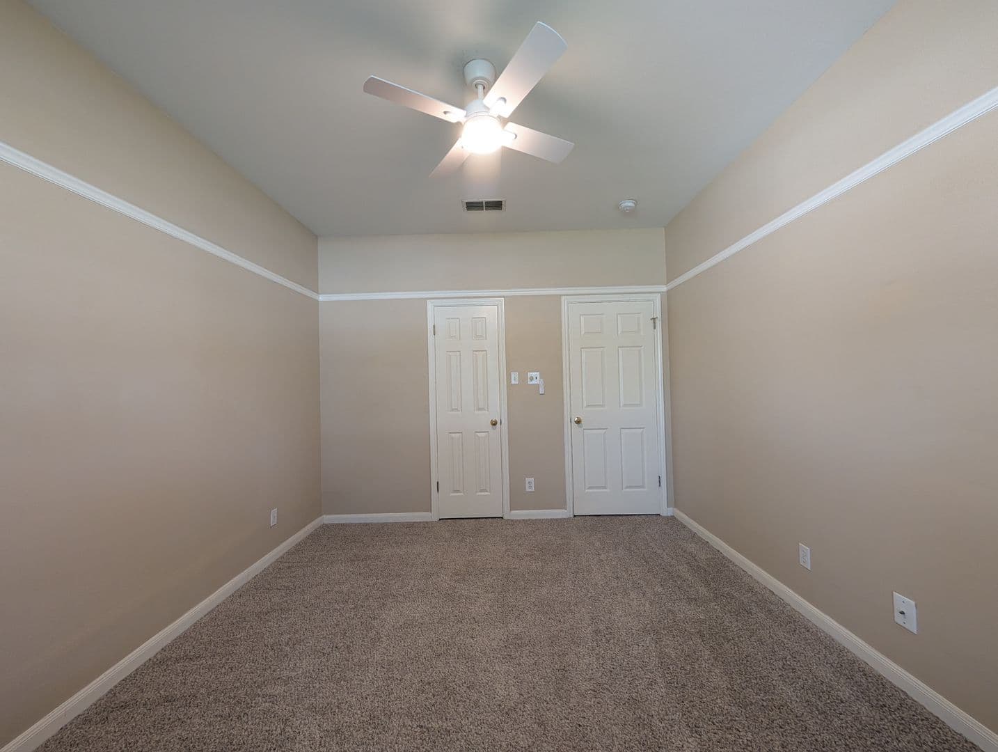 New Braunfels House: 947 River Rock