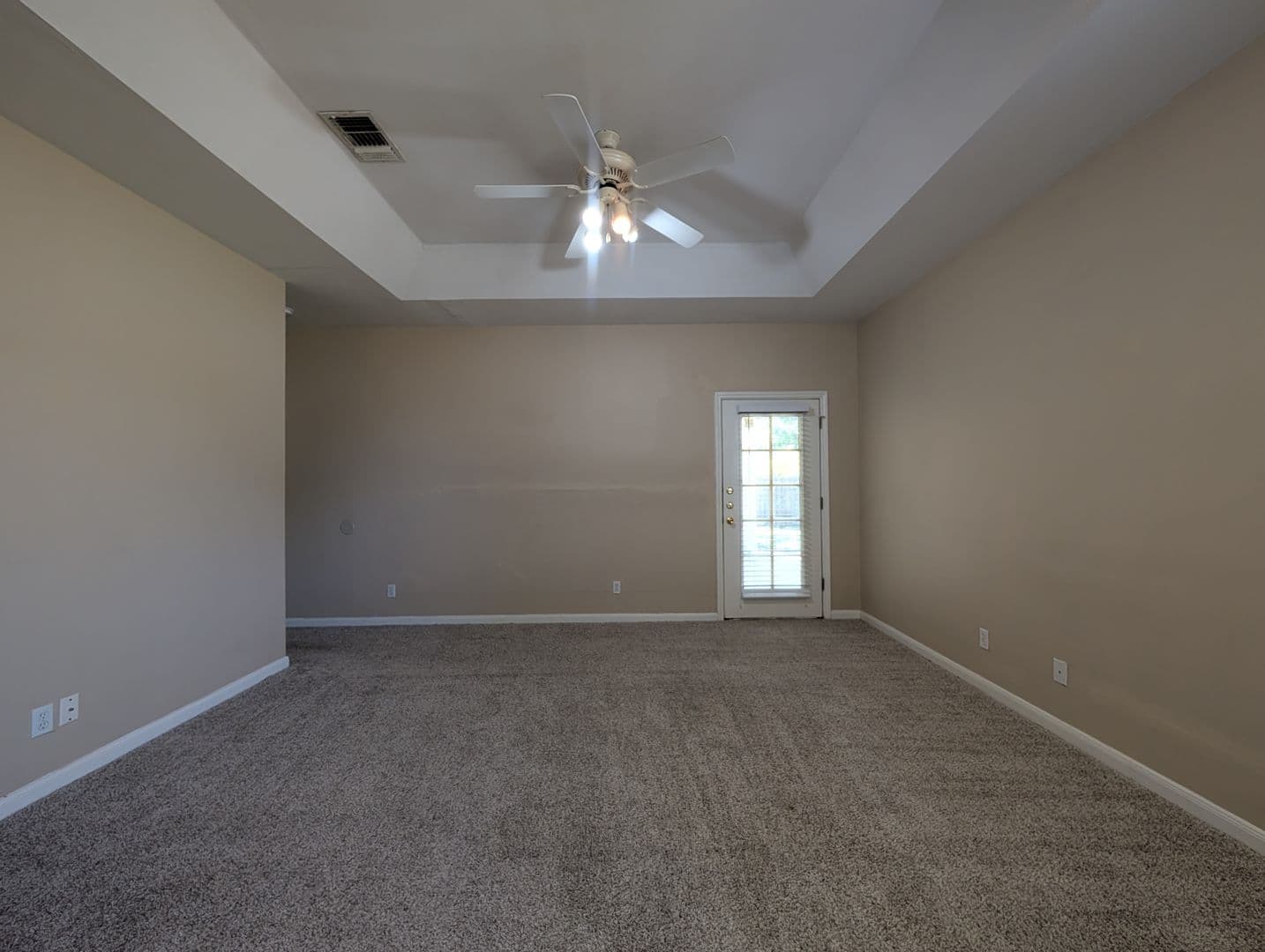 New Braunfels House: 947 River Rock