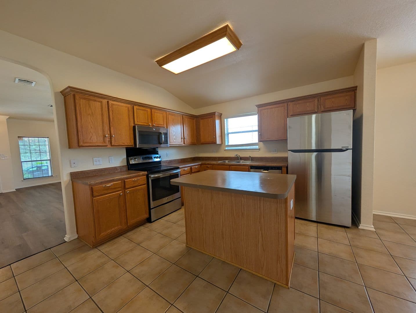 New Braunfels House: 268 Goliad