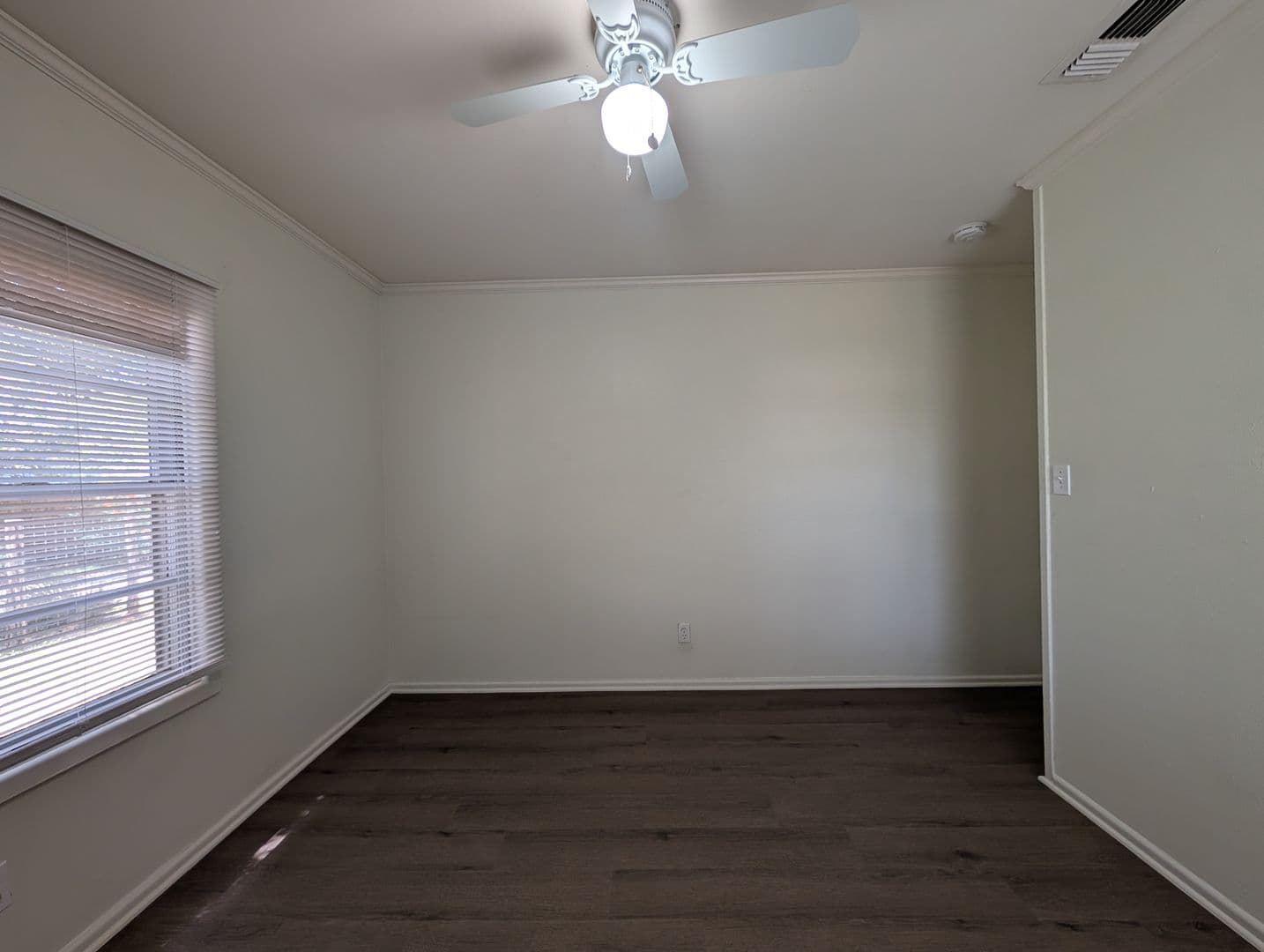 New Braunfels House: 890 Josephine