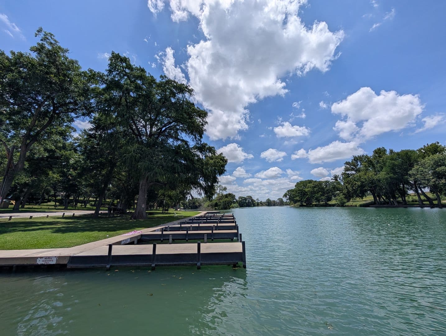 New Braunfels House: 947 River Rock