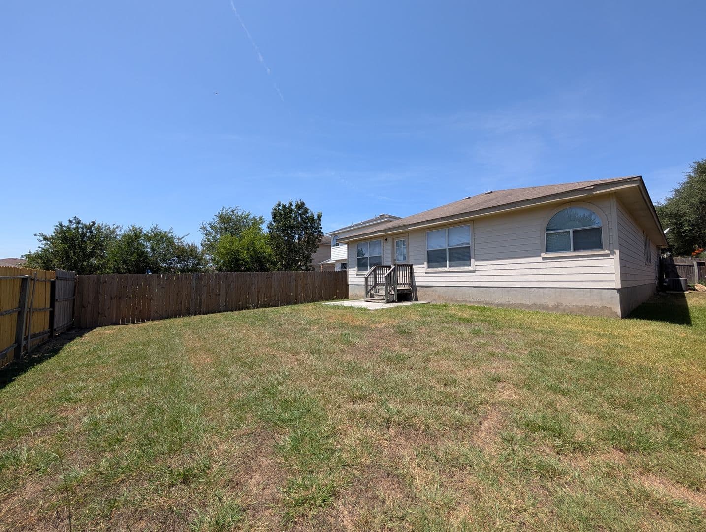 New Braunfels House: 249 Val Verde