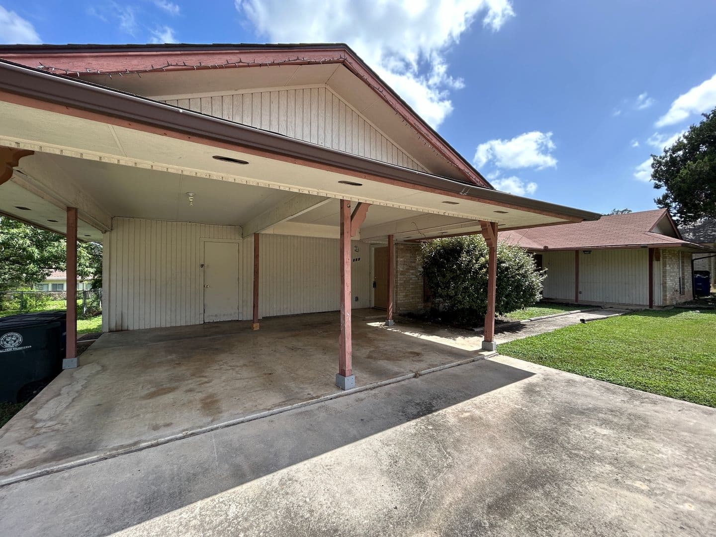 New Braunfels House: 317 Briarwood