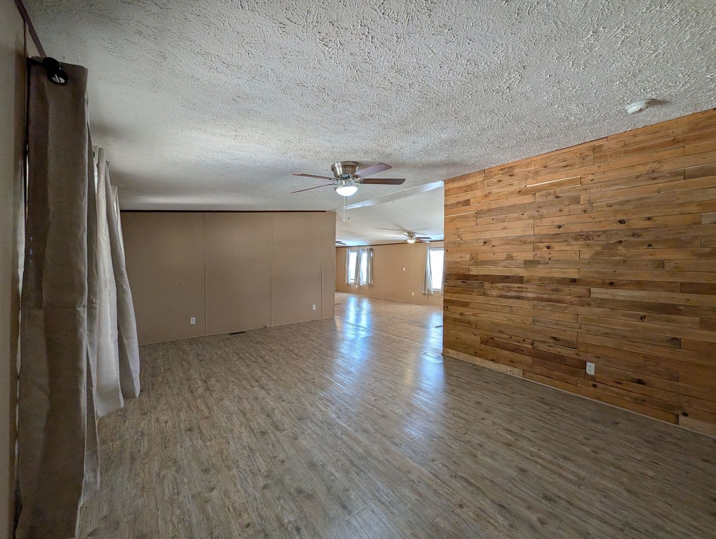 New Braunfels House: 135 Water Hole Lane