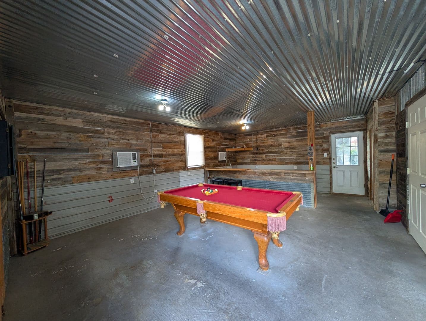 New Braunfels House: 890 Josephine