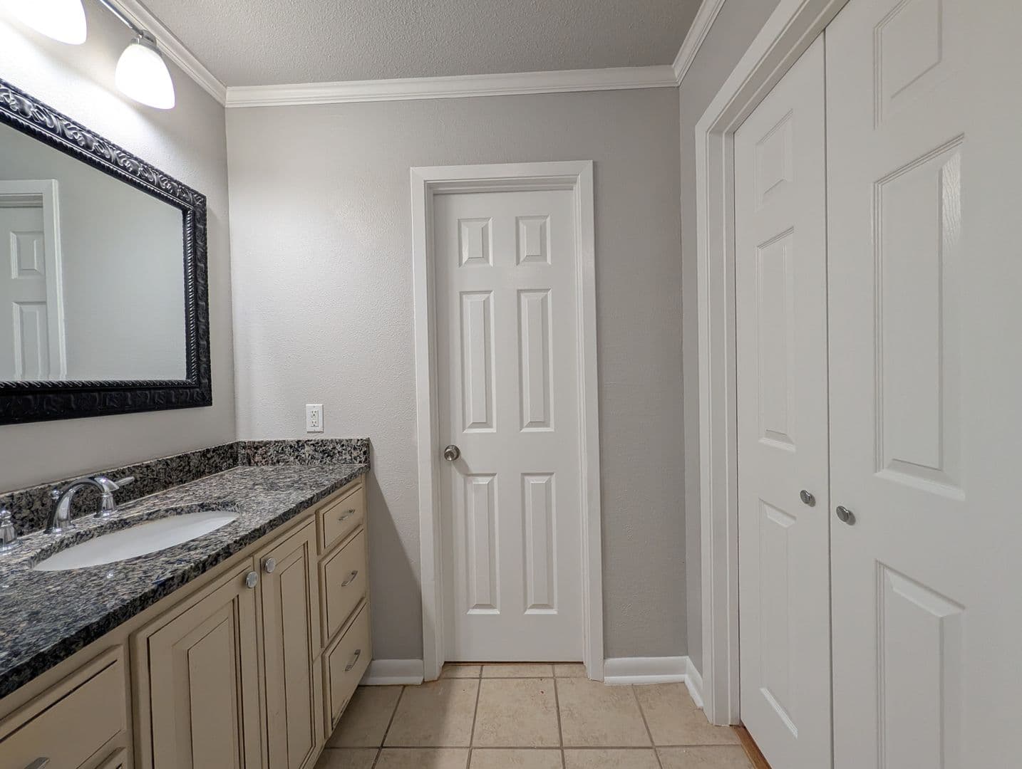 New Braunfels House: 619 Summerwood