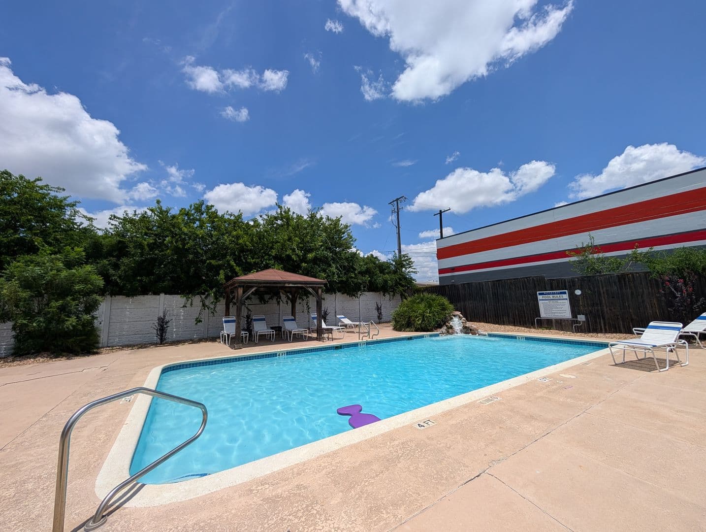 New Braunfels House: 947 River Rock