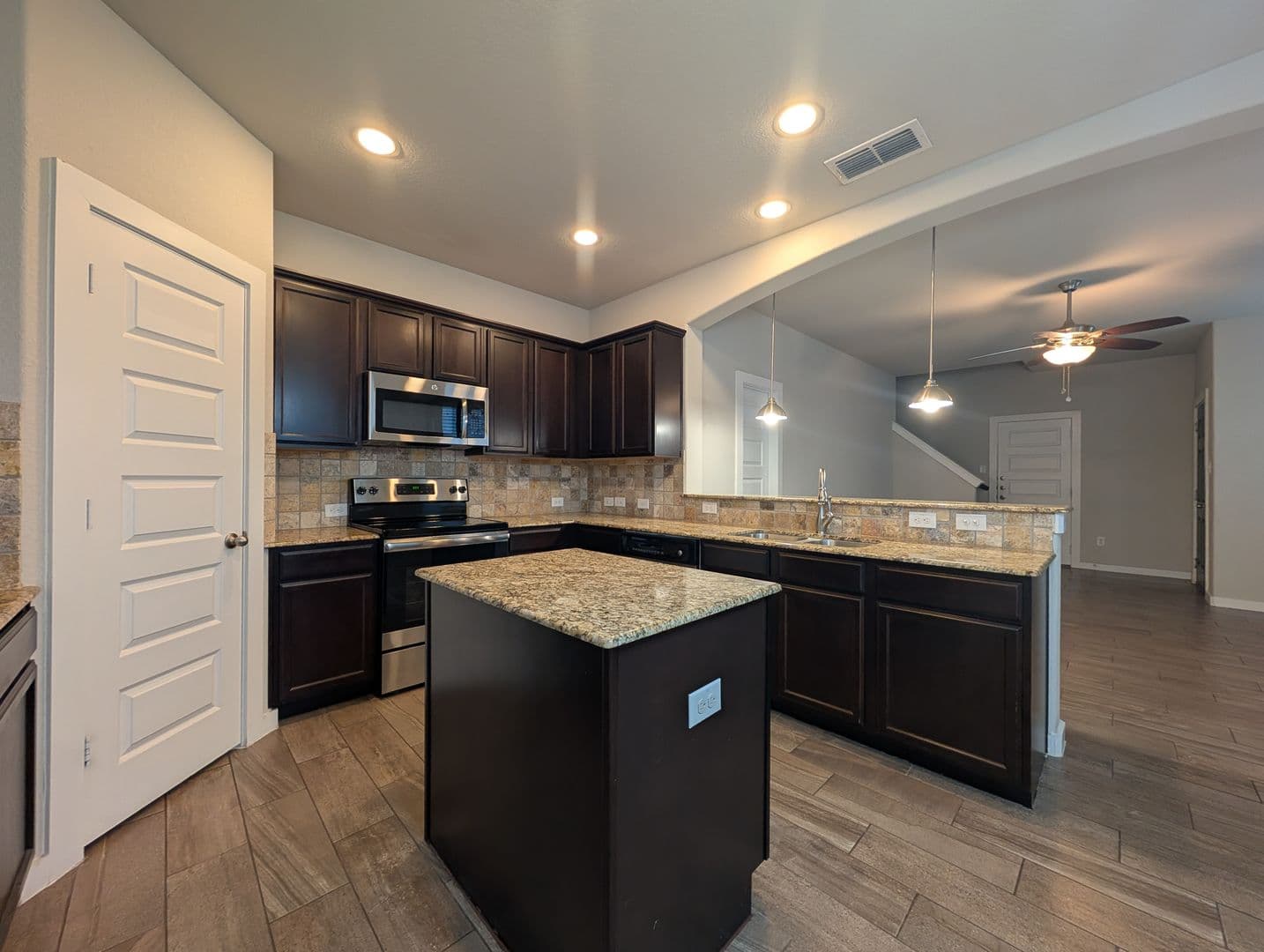 New Braunfels House: 310 Creekside Curve
