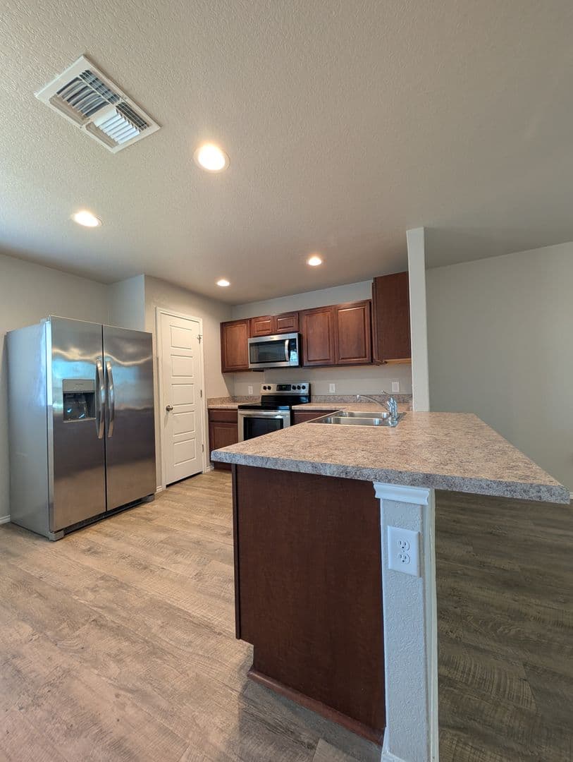 New Braunfels House: 244 Stevens Summit