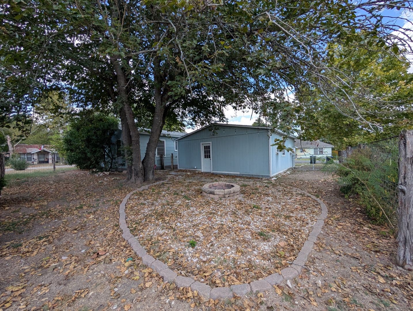 New Braunfels House: 890 Josephine