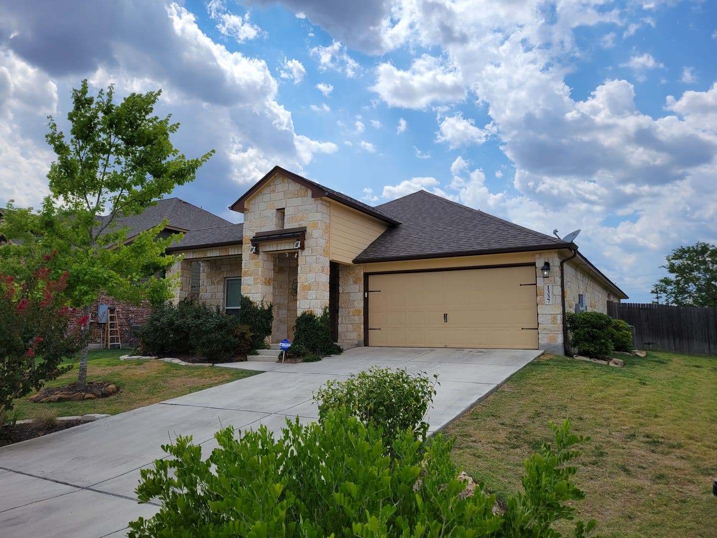 New Braunfels House: 1337 Lauren St