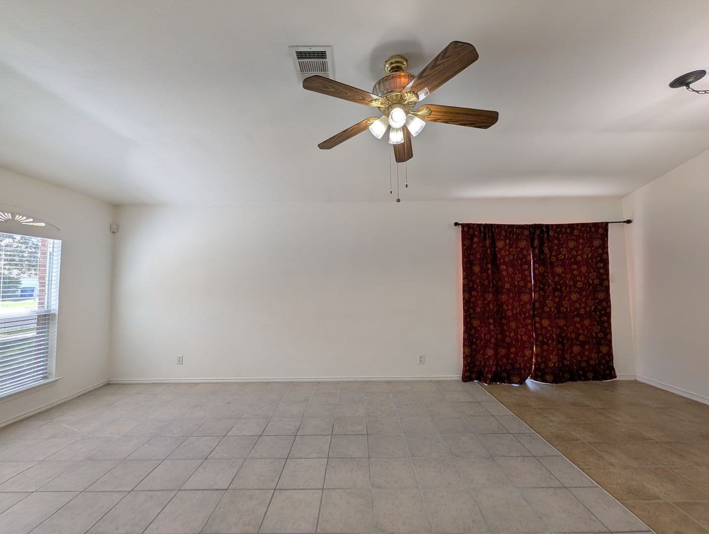New Braunfels House: 369 Starling Creek