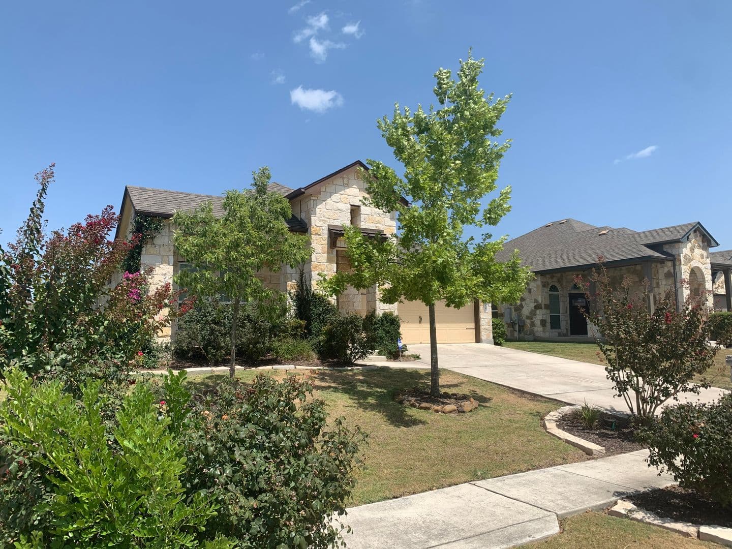 New Braunfels House: 1337 Lauren St