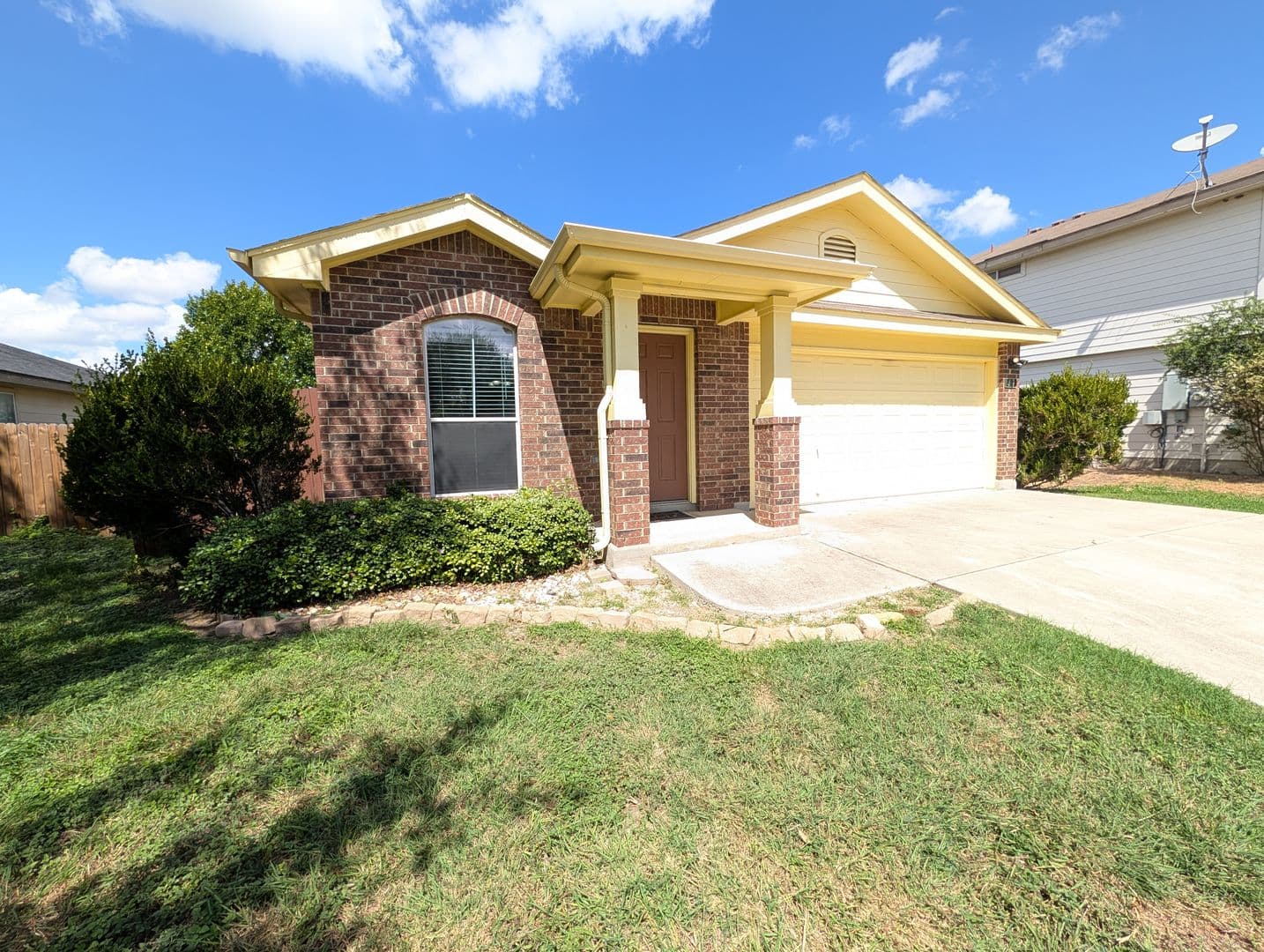 New Braunfels House: 369 Starling Creek