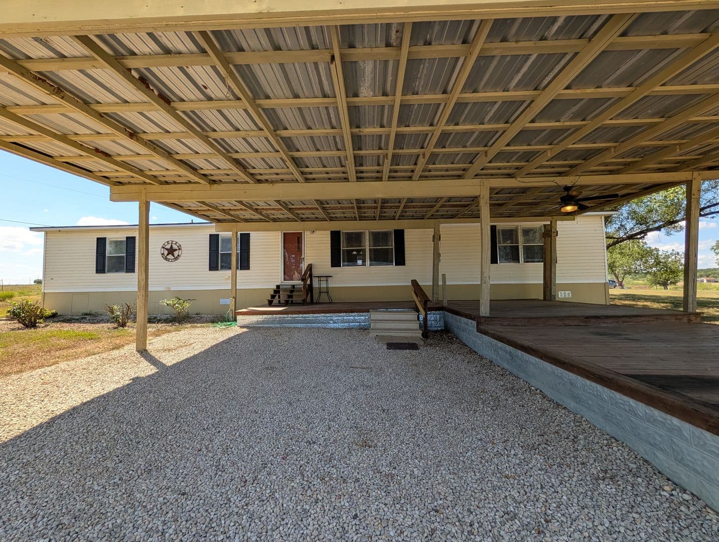 New Braunfels House: 135 Water Hole Lane