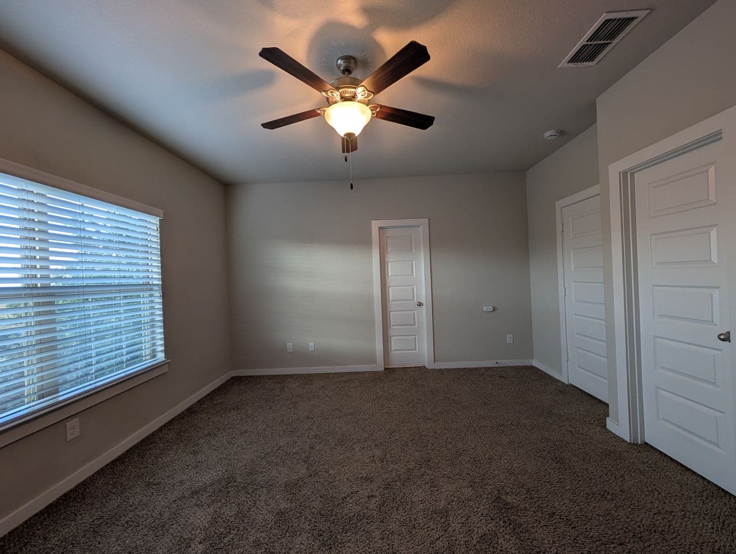New Braunfels House: 310 Creekside Curve