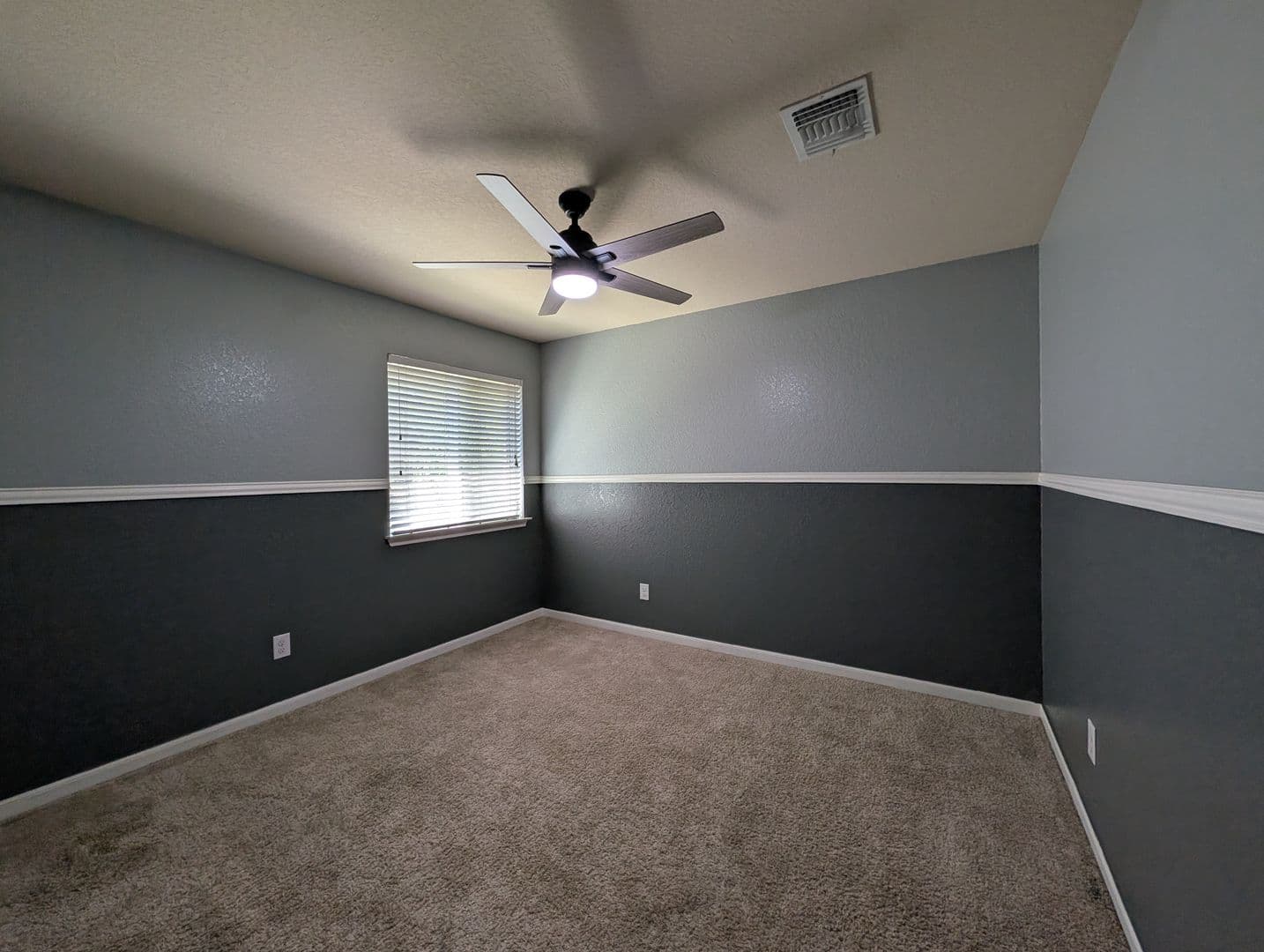 New Braunfels House: 1337 Lauren St