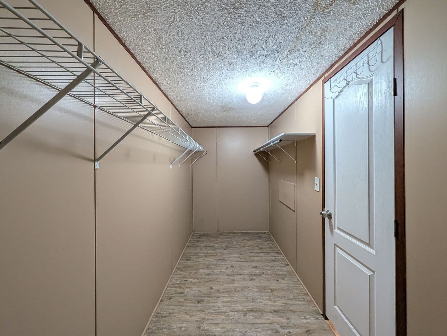 New Braunfels House: 135 Water Hole Lane