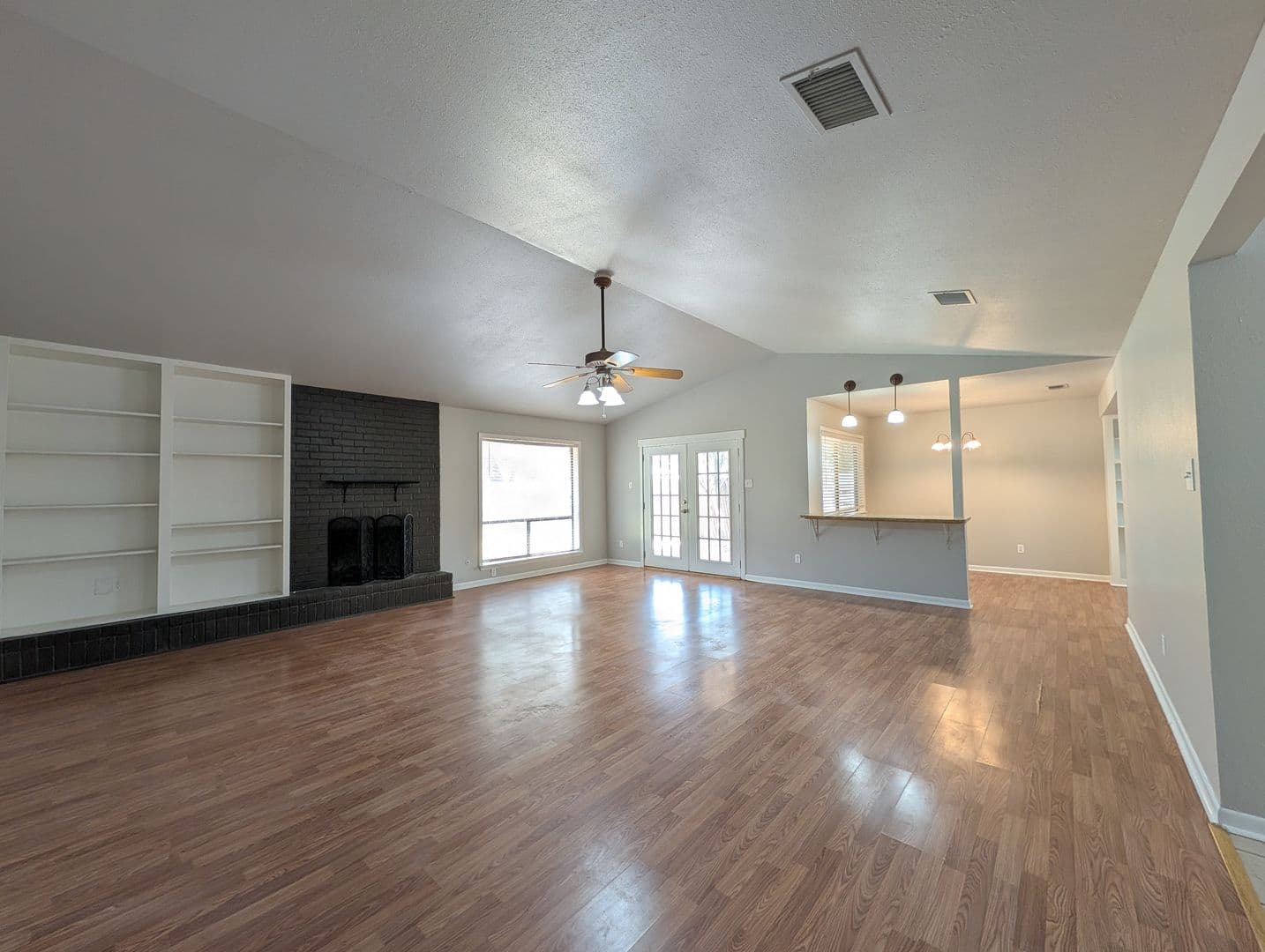 New Braunfels House: 619 Summerwood