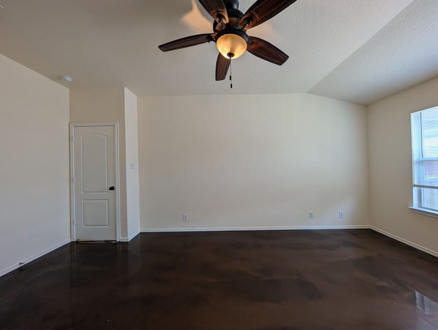 New Braunfels House: 268 Goliad