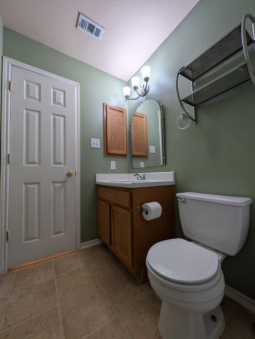 New Braunfels House: 369 Starling Creek