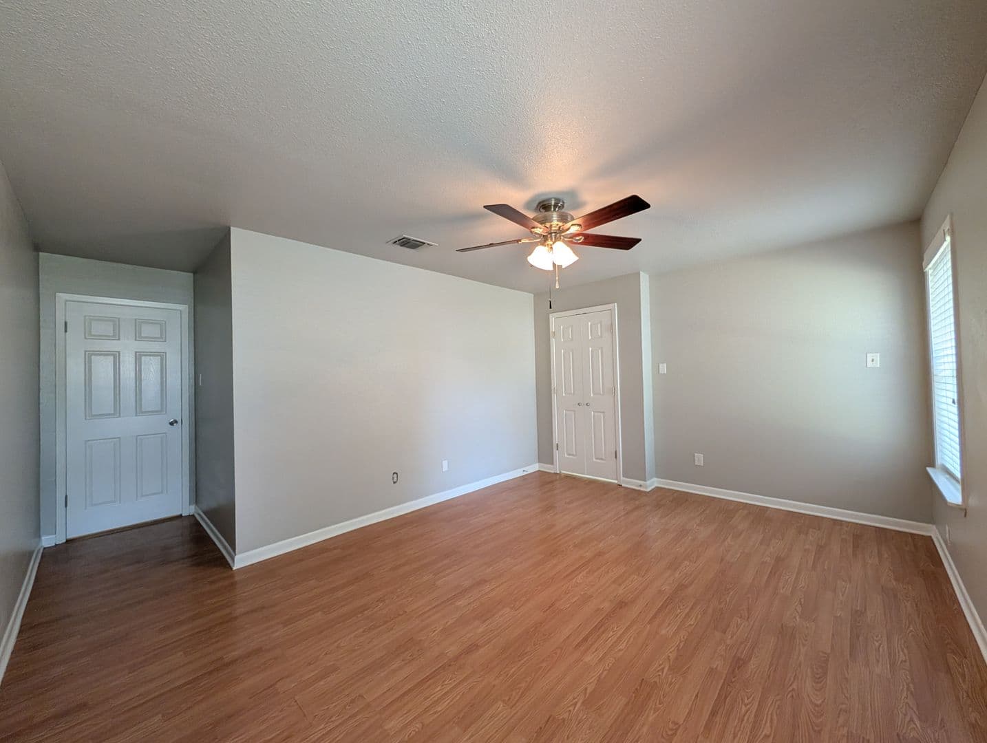 New Braunfels House: 619 Summerwood