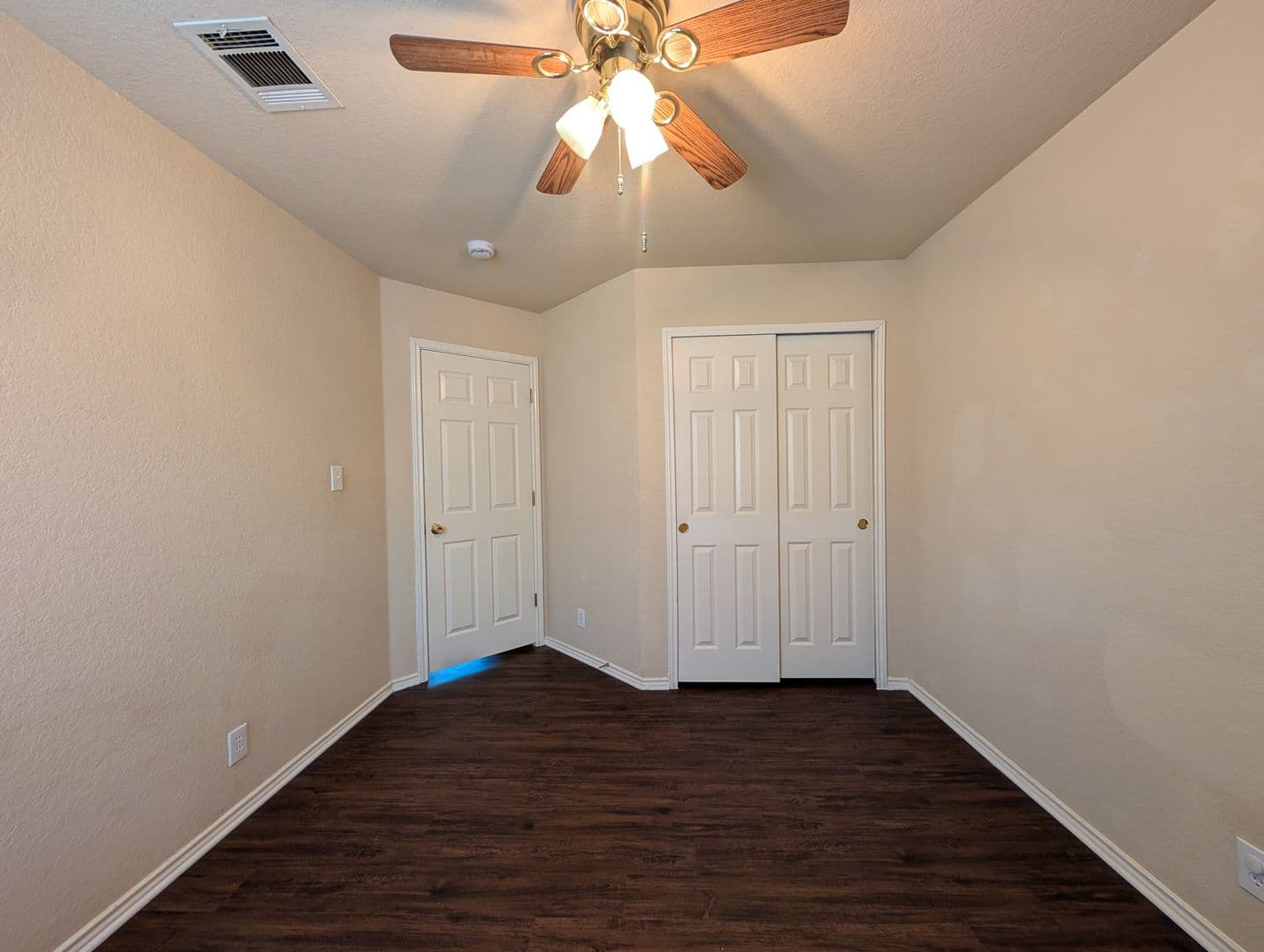 New Braunfels House: 249 Val Verde