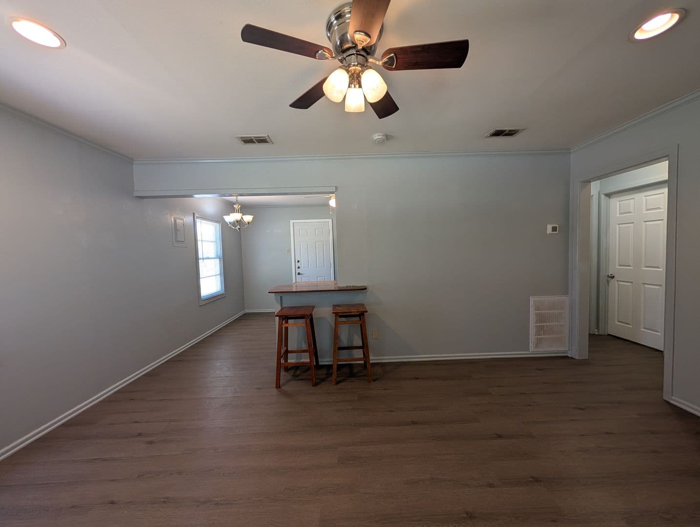 New Braunfels House: 890 Josephine