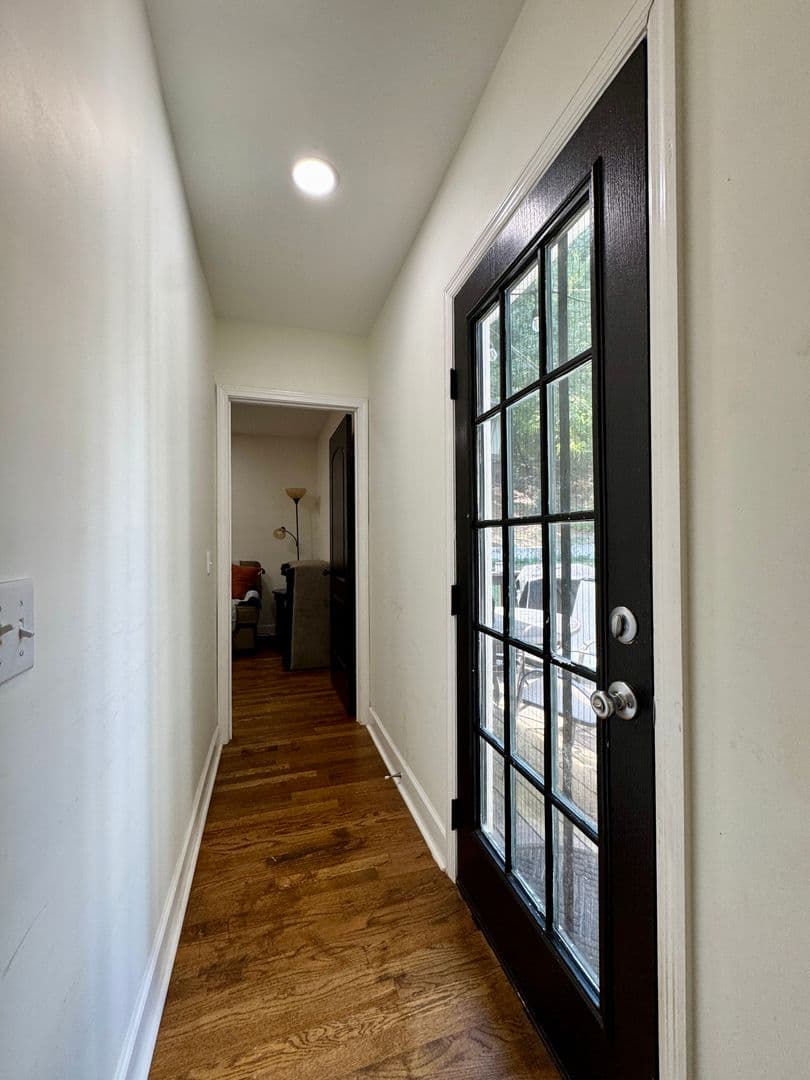 Chattanooga House: 854 Lupton Dr.