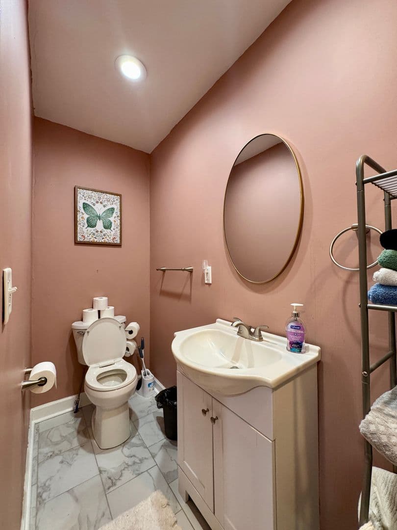 Chattanooga House: 854 Lupton Dr.
