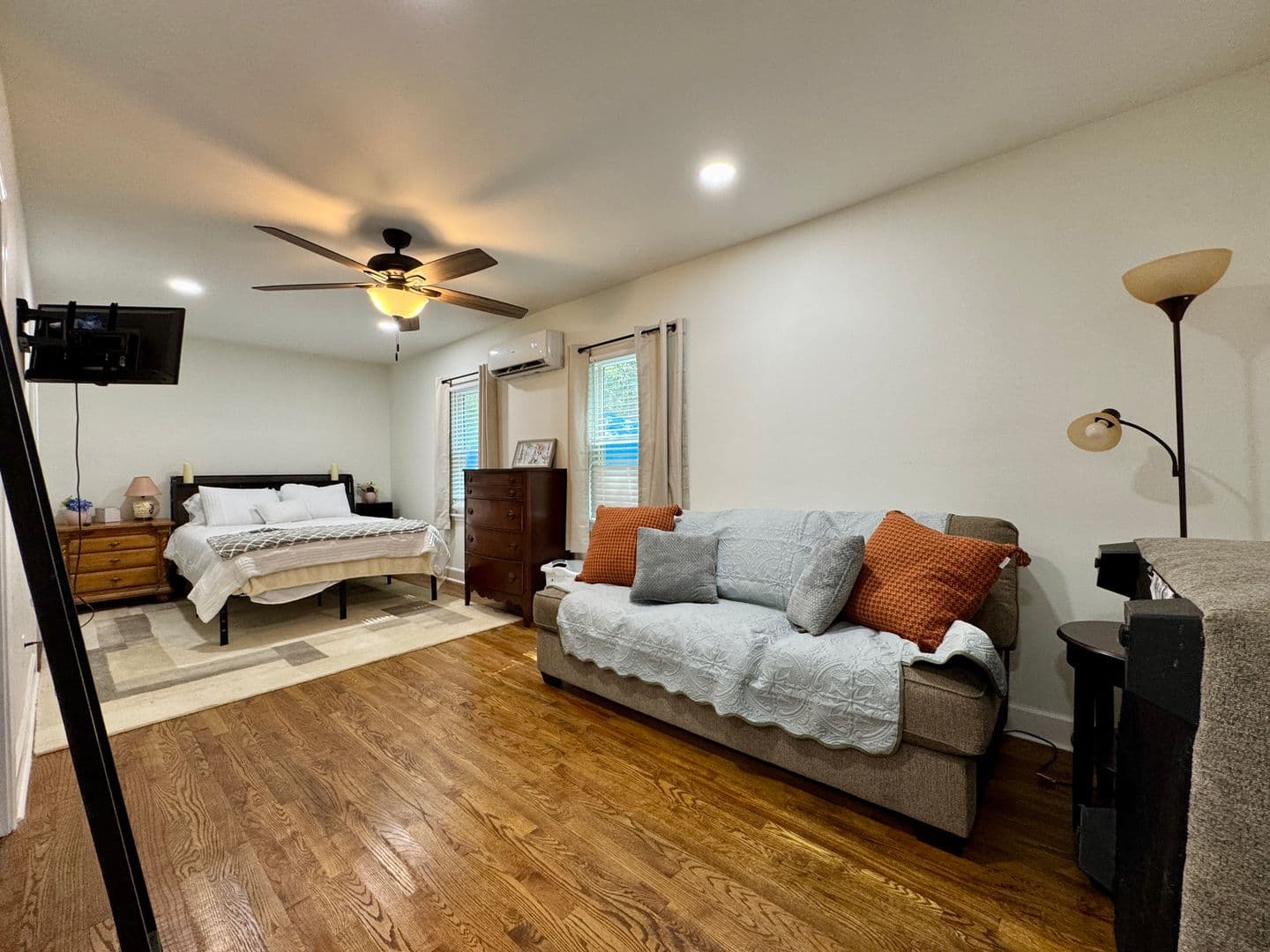 Chattanooga House: 854 Lupton Dr.