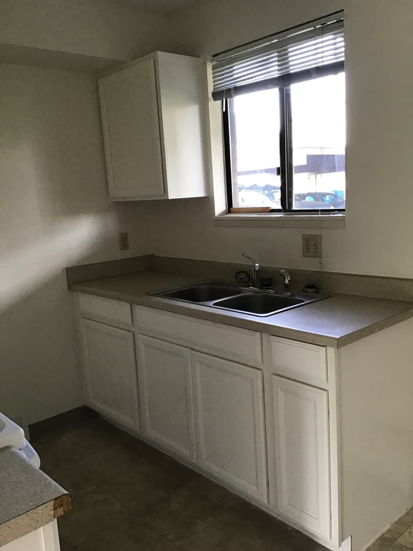 Missoula Apartment: 731/733/735 W. Sussex Ave 1-4