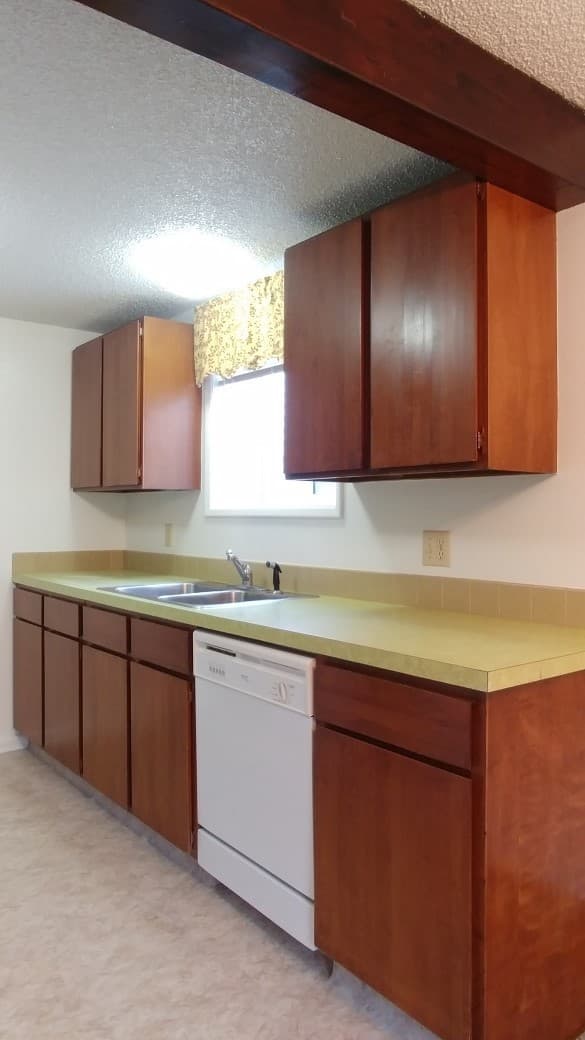 Missoula Apartment: 131 W. Sussex Ave 1-8