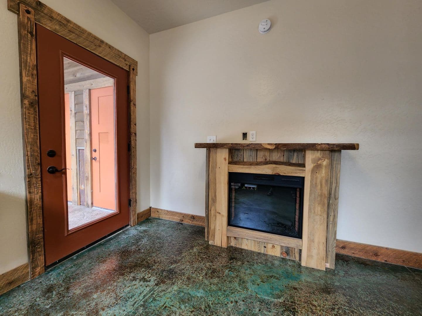 Missoula Apartment: 816 Palmer St