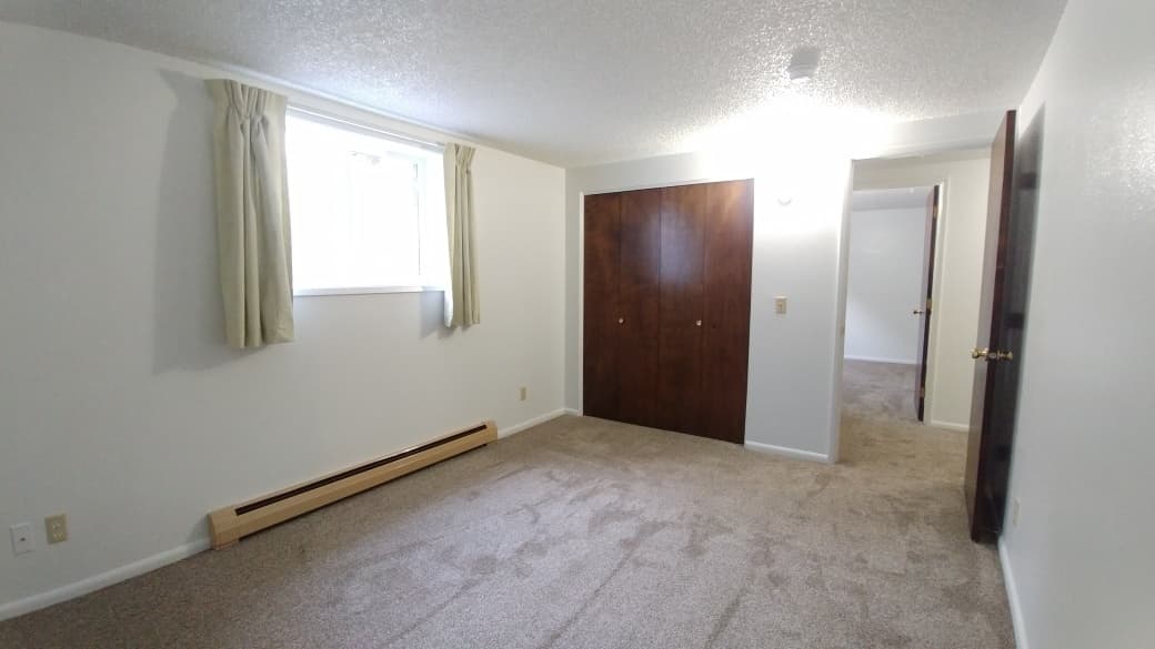 Missoula Apartment: 131 W. Sussex Ave 1-8
