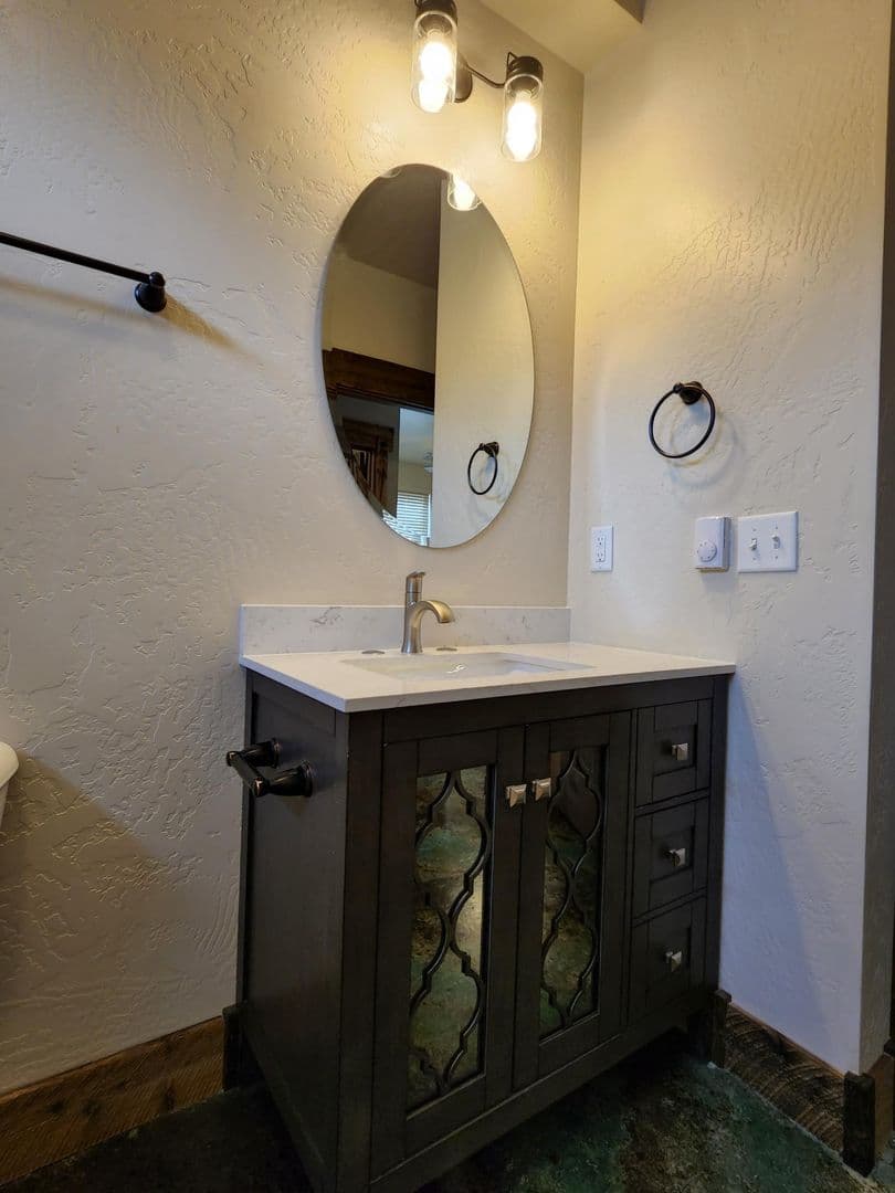 Missoula Apartment: 816 Palmer St