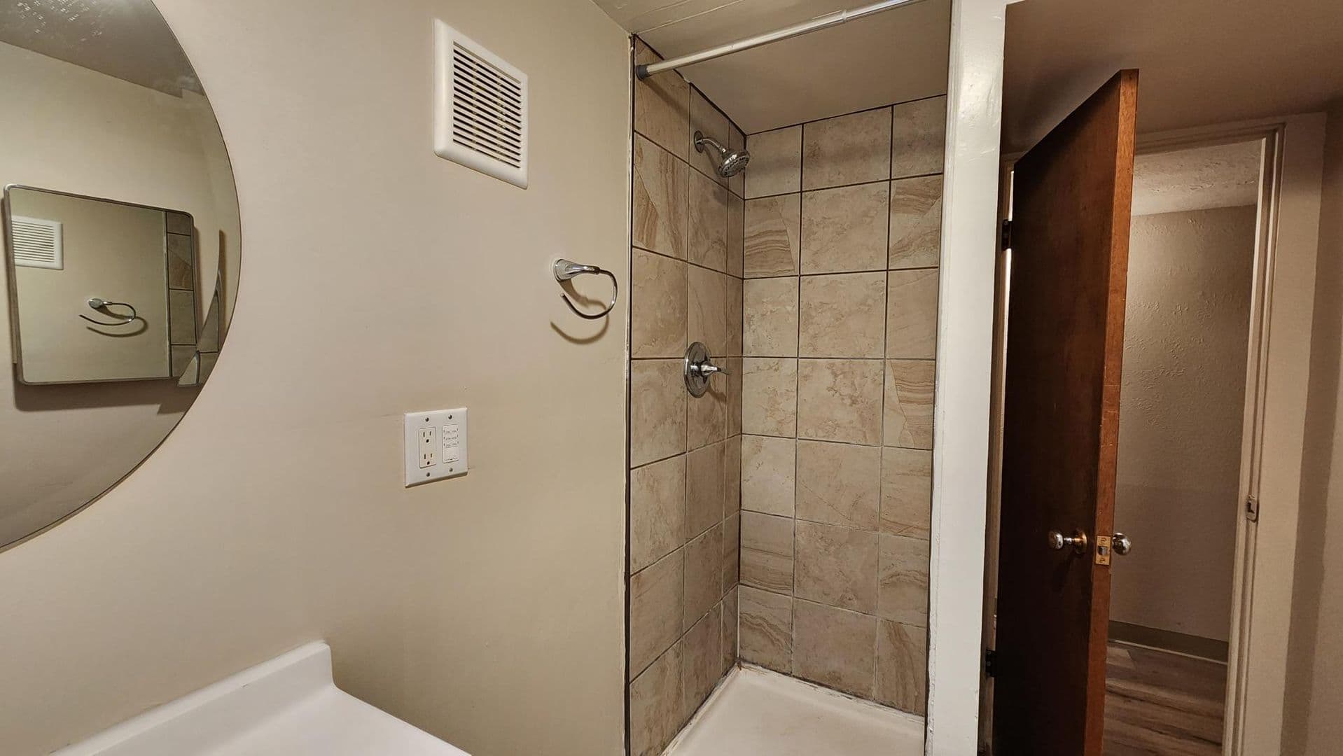 Missoula House: 416 Evans Ave - B
