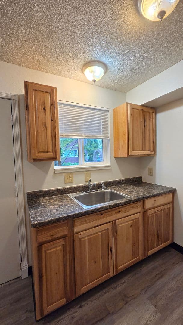 Missoula Apartment: 731/733/735 W. Sussex Ave 1-4