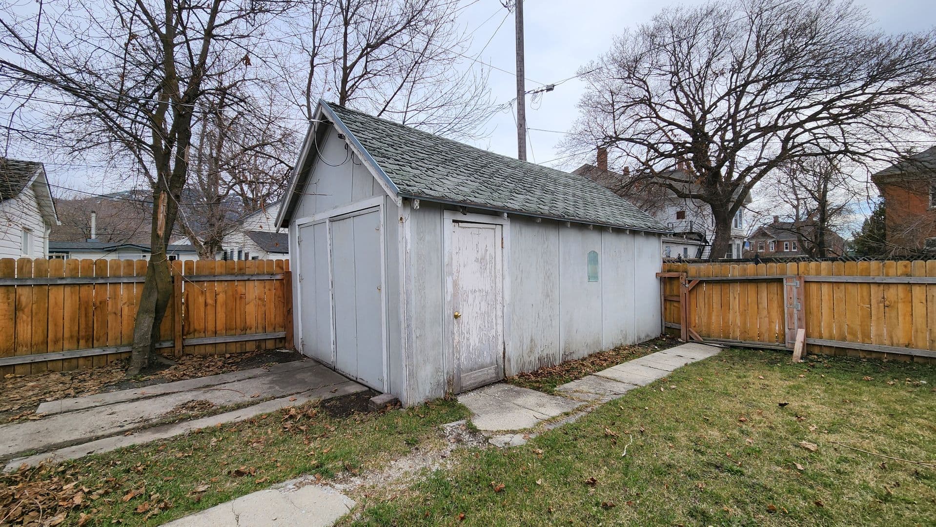 Missoula House: 405 E. Spruce St