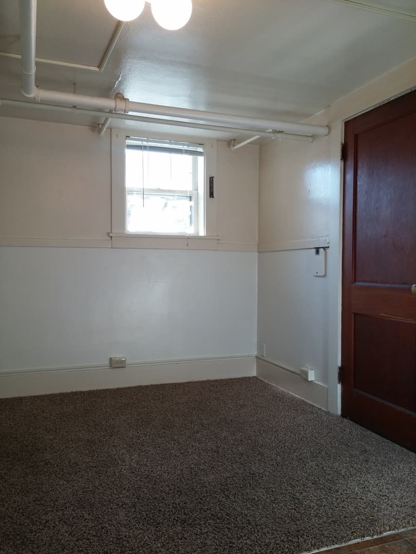 Missoula Apartment: 200 Woodford St